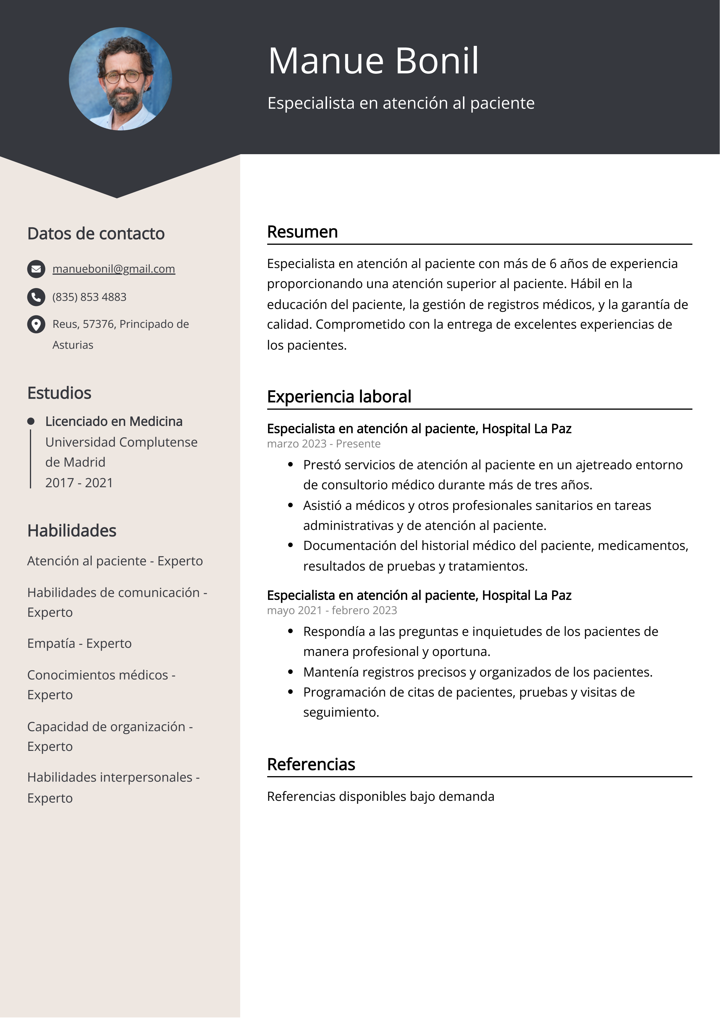 Especialista en atención al paciente Ejemplo de CV